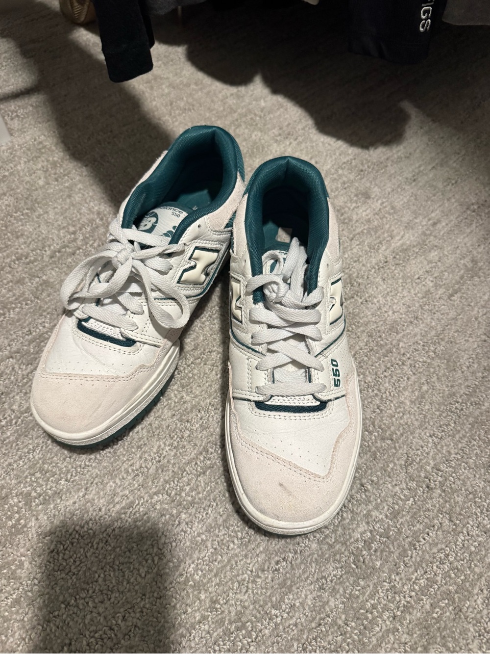 New Balance White and Teal Sneakers